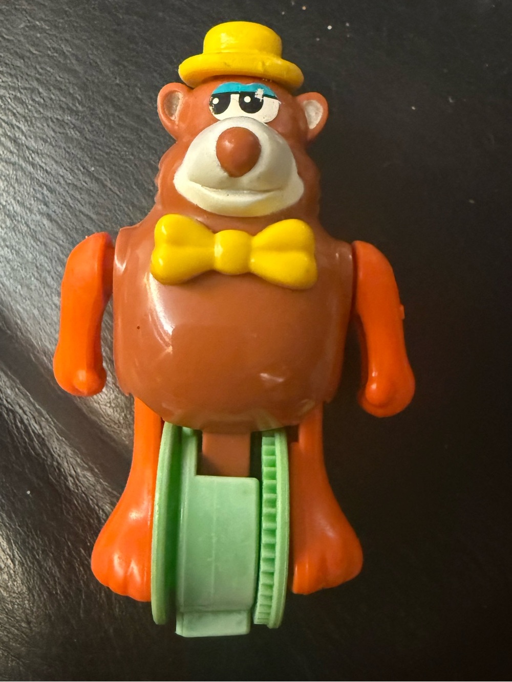 Vintage 1982 TOMY Lil’ Big Toppers Wind-Up Circus Bear Unicycle Toy